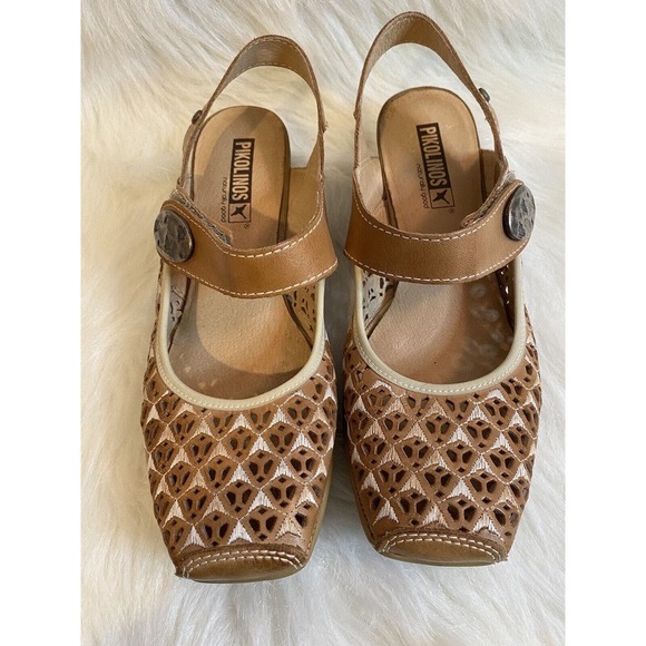 PIKOLINOS Shoes - PIKOLINOS die cut and embroidered tan leather sandal size 6.5 women's